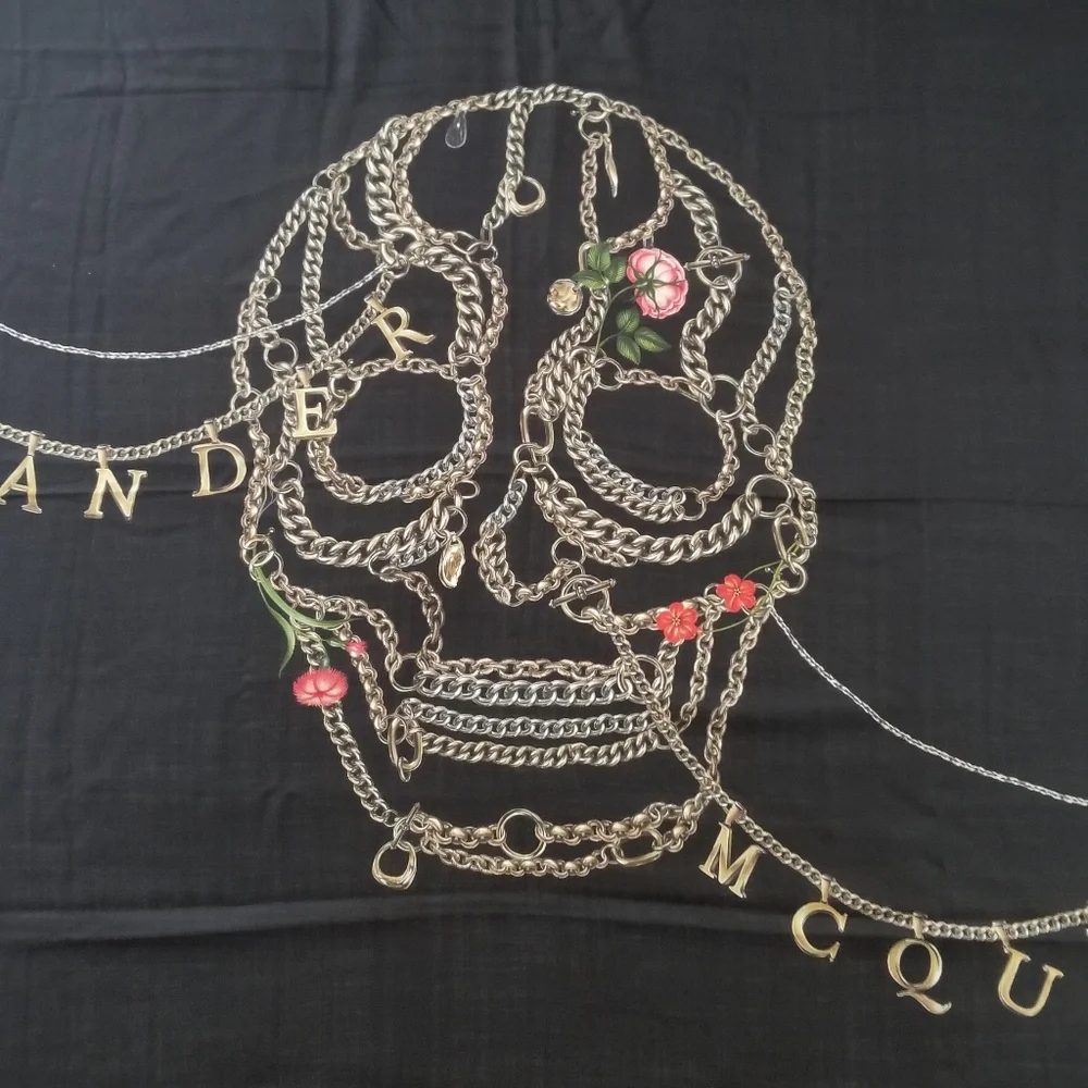 NWT Alexander McQueen Chain Skull Wool Large Scarf Black